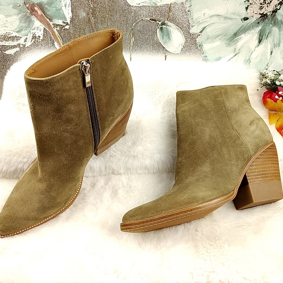Marc Fisher Suede Bellen Ankle Boots Size 9.5 - Picture 2 of 14